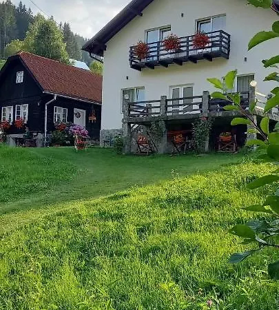 Casa De Vacanta Varf De Munte Moieciu De Sus Holiday home Moeciu De Sus