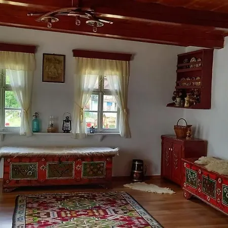 Casa De Vacanta Varf De Munte Moieciu De Sus Holiday home Moeciu De Sus